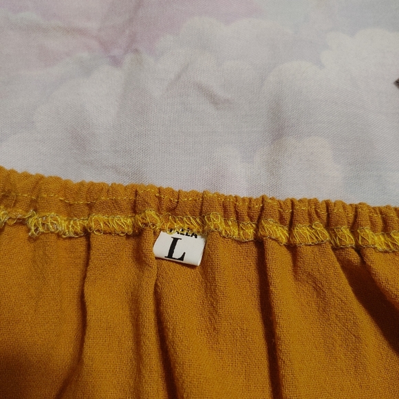 Boutique Brand Peasant Top - Picture 8 of 11